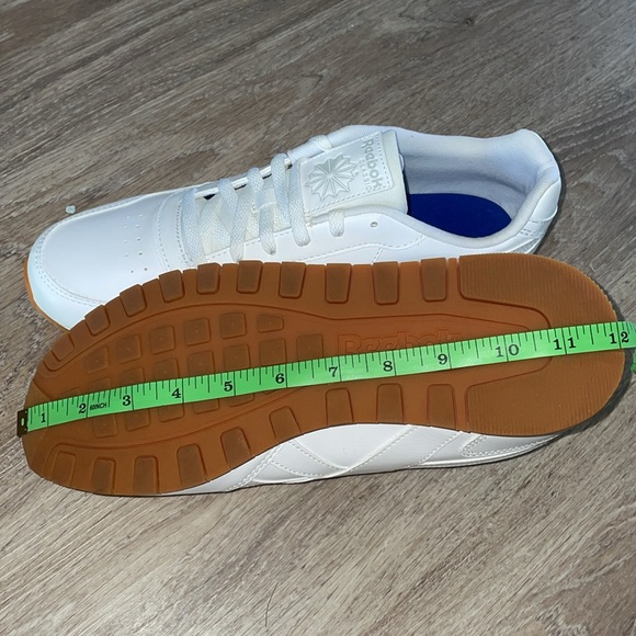 NWOT Men’s 10.5 Reebok Classic Harman Run S White Gum CM9203 Retro New - Picture 10 of 11